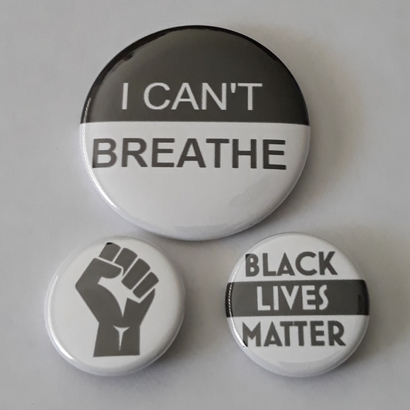 (New) Black Lives Matter Pinback Button Set - Picture 1 of 2